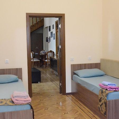 Centrum Hotel&Hostel Баку Экстерьер фото