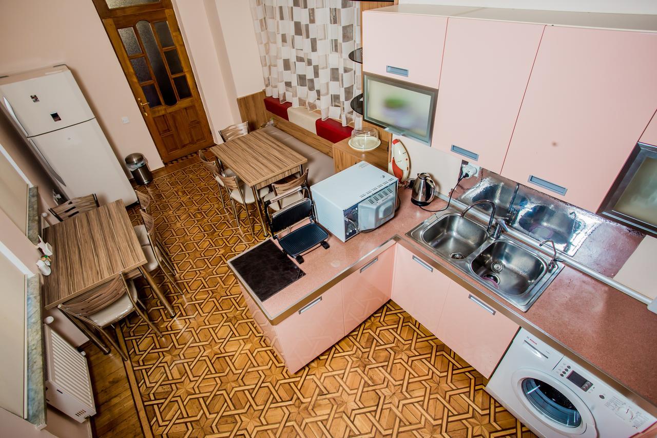 Centrum Hotel&Hostel Баку Экстерьер фото
