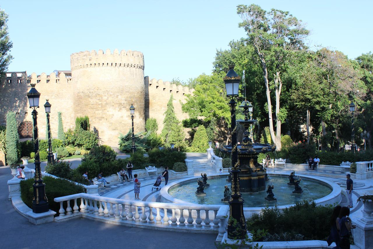Centrum Hotel&Hostel Баку Экстерьер фото
