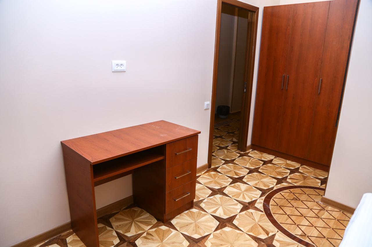 Centrum Hotel&Hostel Баку Экстерьер фото