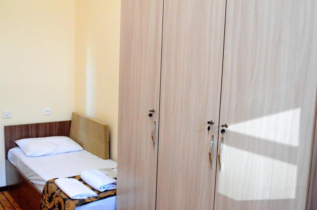 Centrum Hotel&Hostel Баку Экстерьер фото