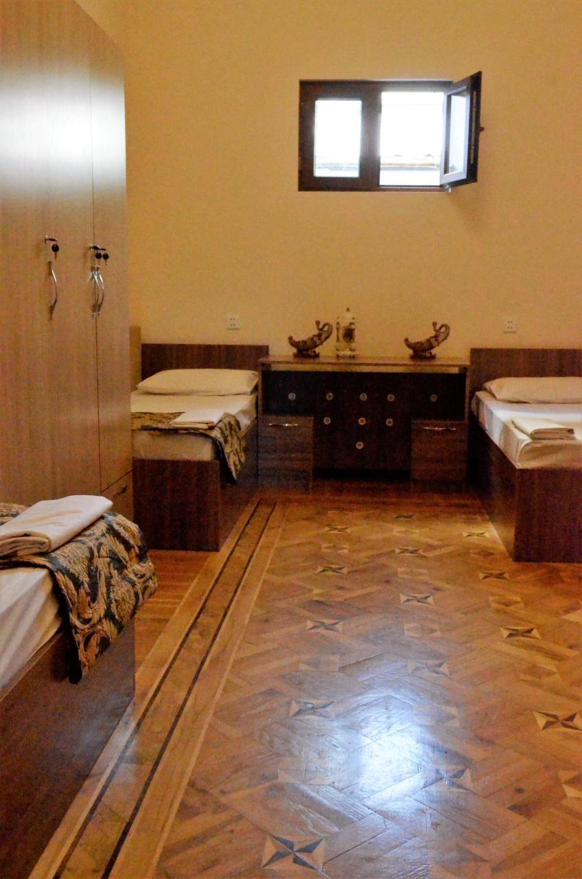Centrum Hotel&Hostel Баку Экстерьер фото