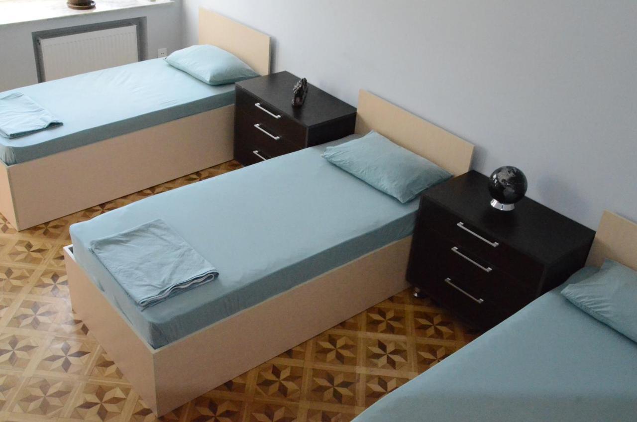 Centrum Hotel&Hostel Баку Экстерьер фото